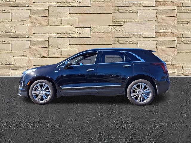 Used 2024 Cadillac XT5 Premium Luxury image 2