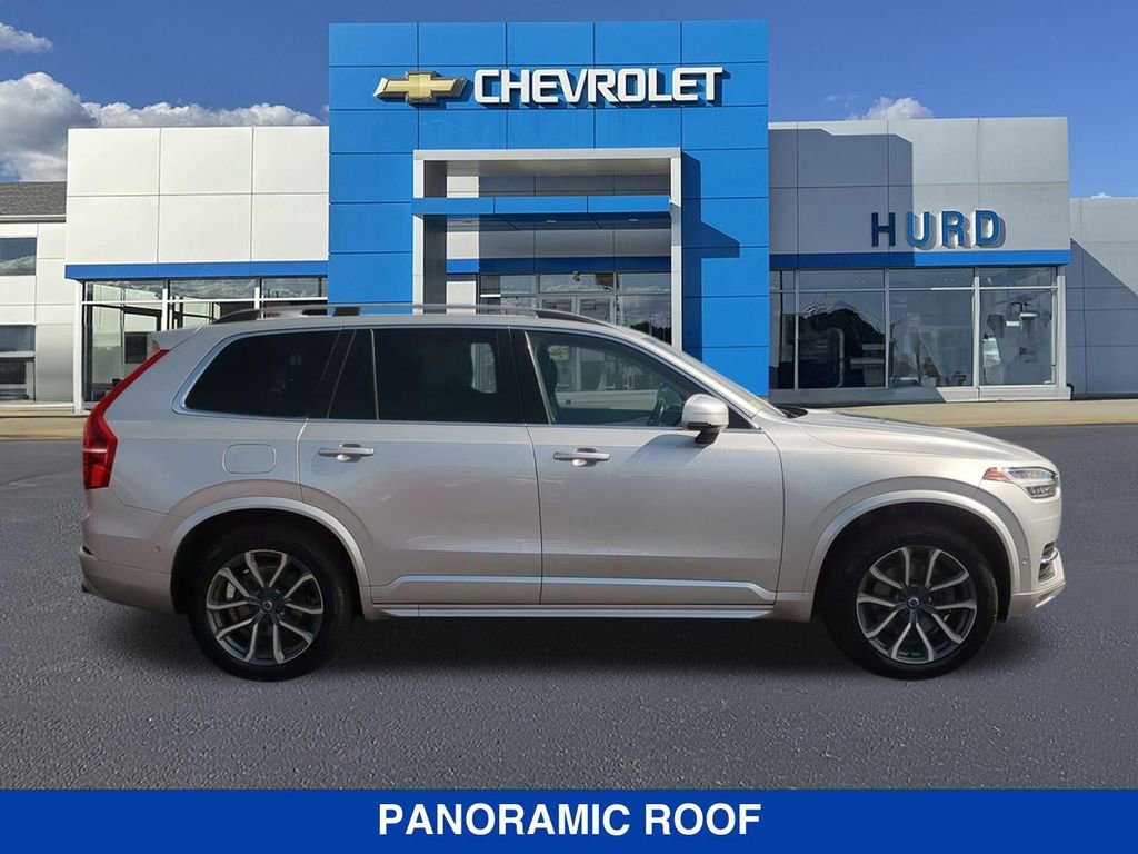 Used 2018 Volvo XC90 T5 Momentum w/ Convenience Package image 3