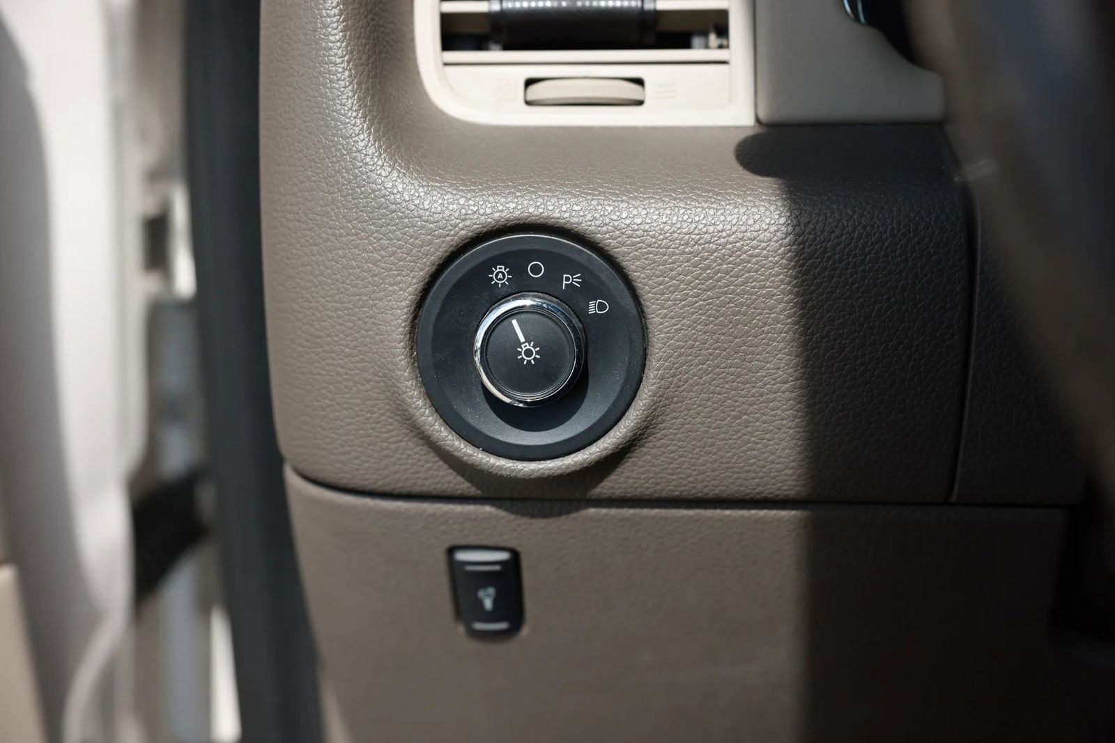 Used 2015 Lincoln Navigator L 2WD image 48