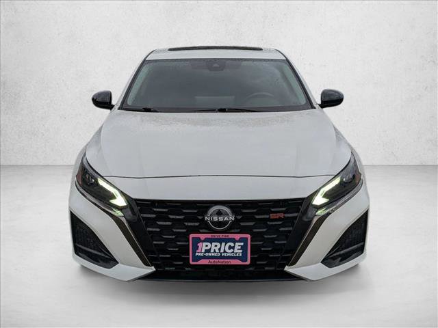 Used 2024 Nissan Altima 2.5 SR w/ SR Premium Package image 2