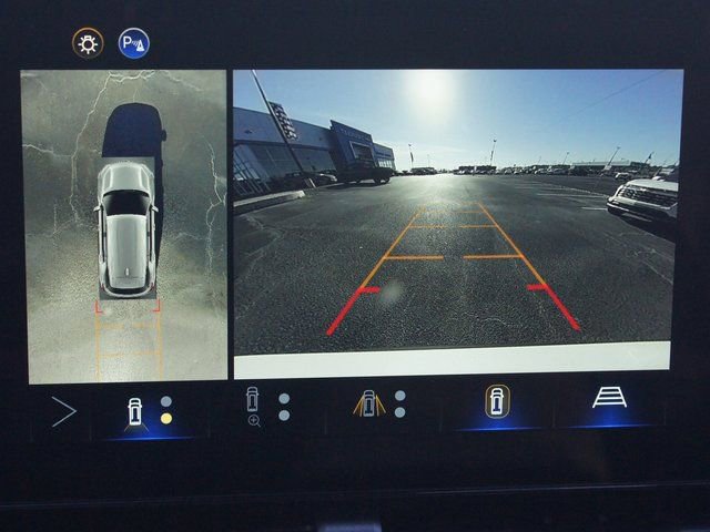 New 2026 Chevrolet Equinox ACTIV w/ Safety and Technology Package image 3