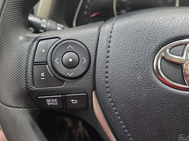 Used 2013 Toyota RAV4 XLE AWD/4WD image 16