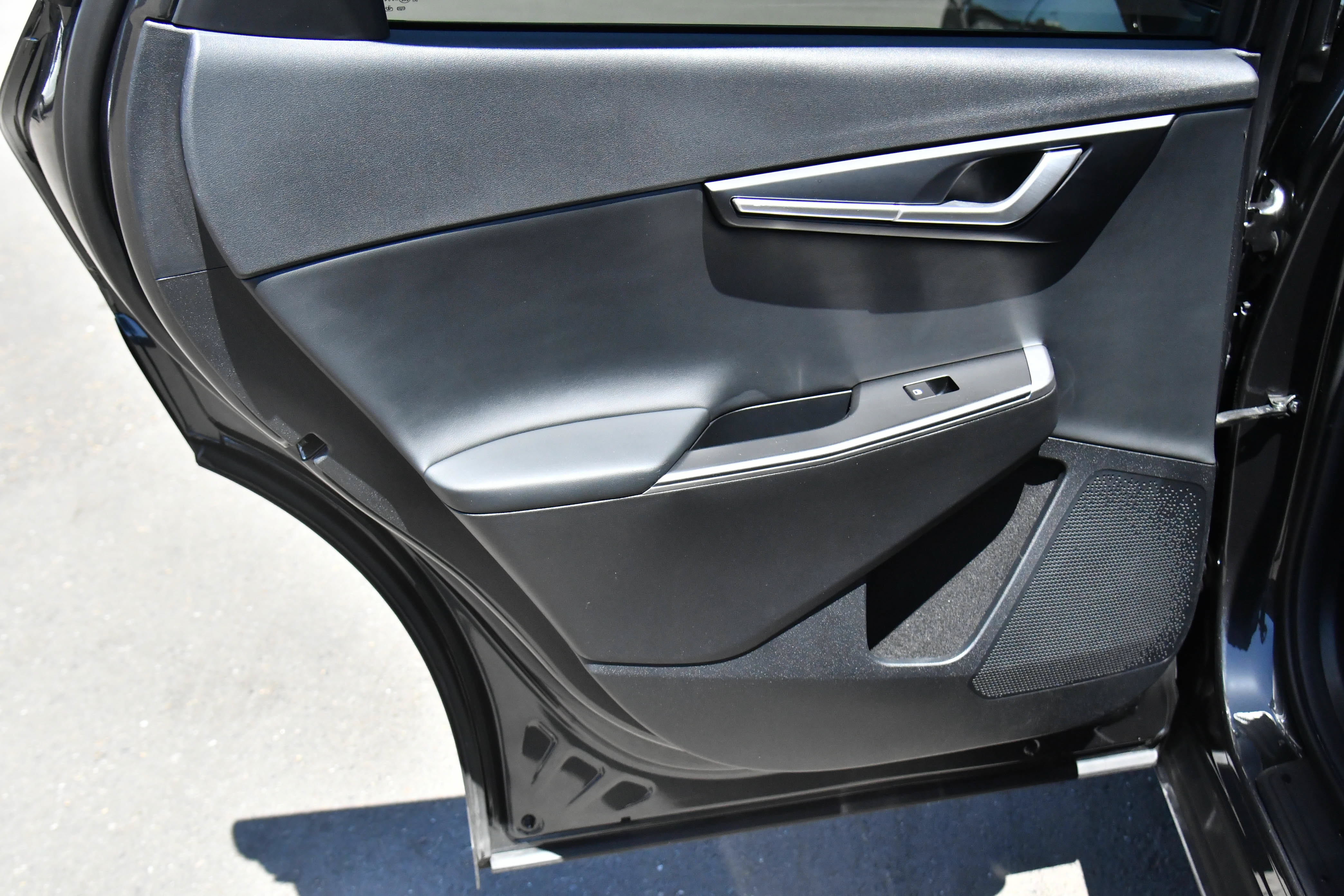 Used 2024 Kia EV6 Light RWD image 38