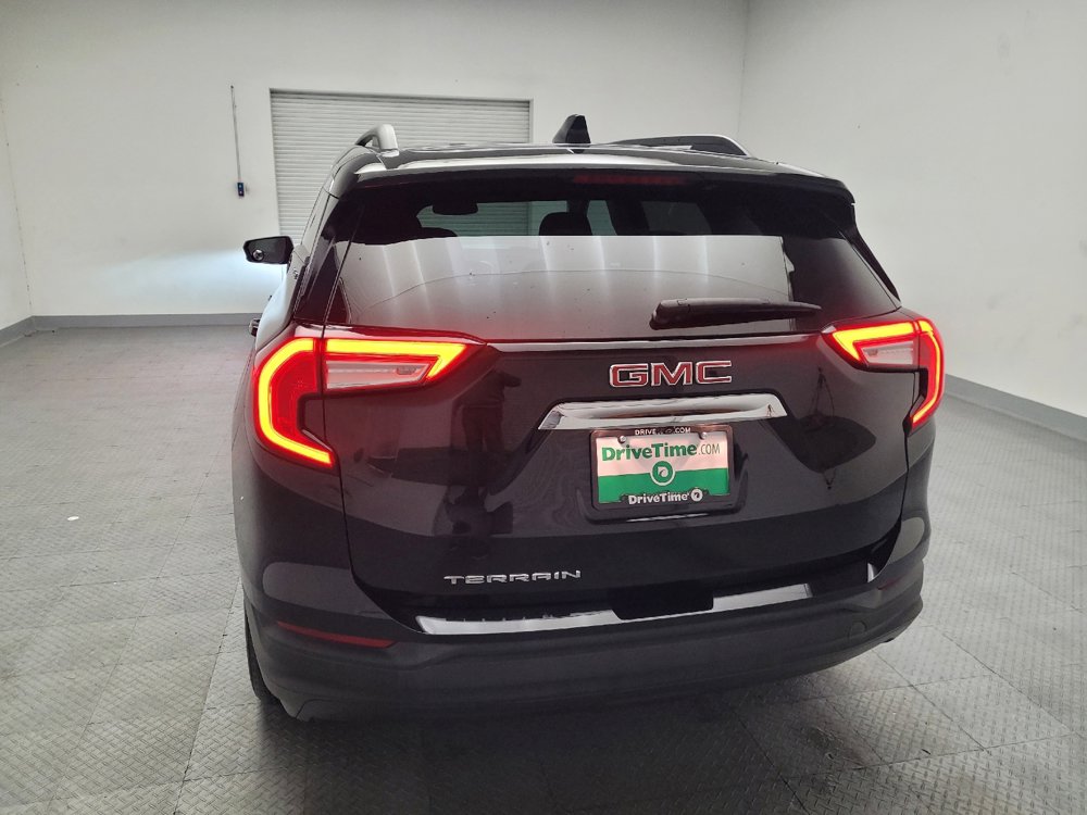 Used 2022 GMC Terrain SLE w/ Driver Convenience Package image 6