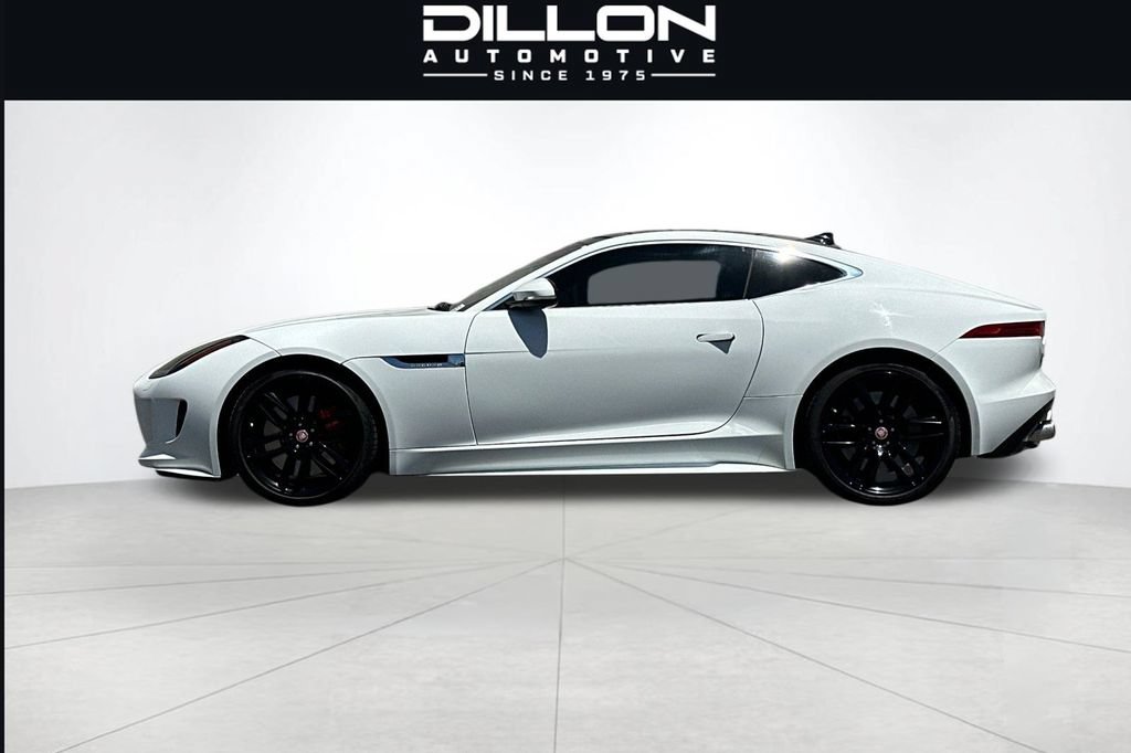 Used 2017 Jaguar F-TYPE R AWD/4WD image 7