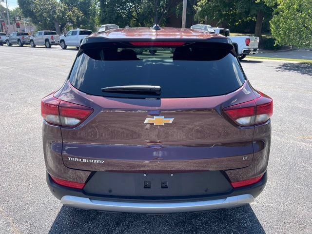 Used 2022 Chevrolet TrailBlazer LT w/ Convenience Package FWD image 6