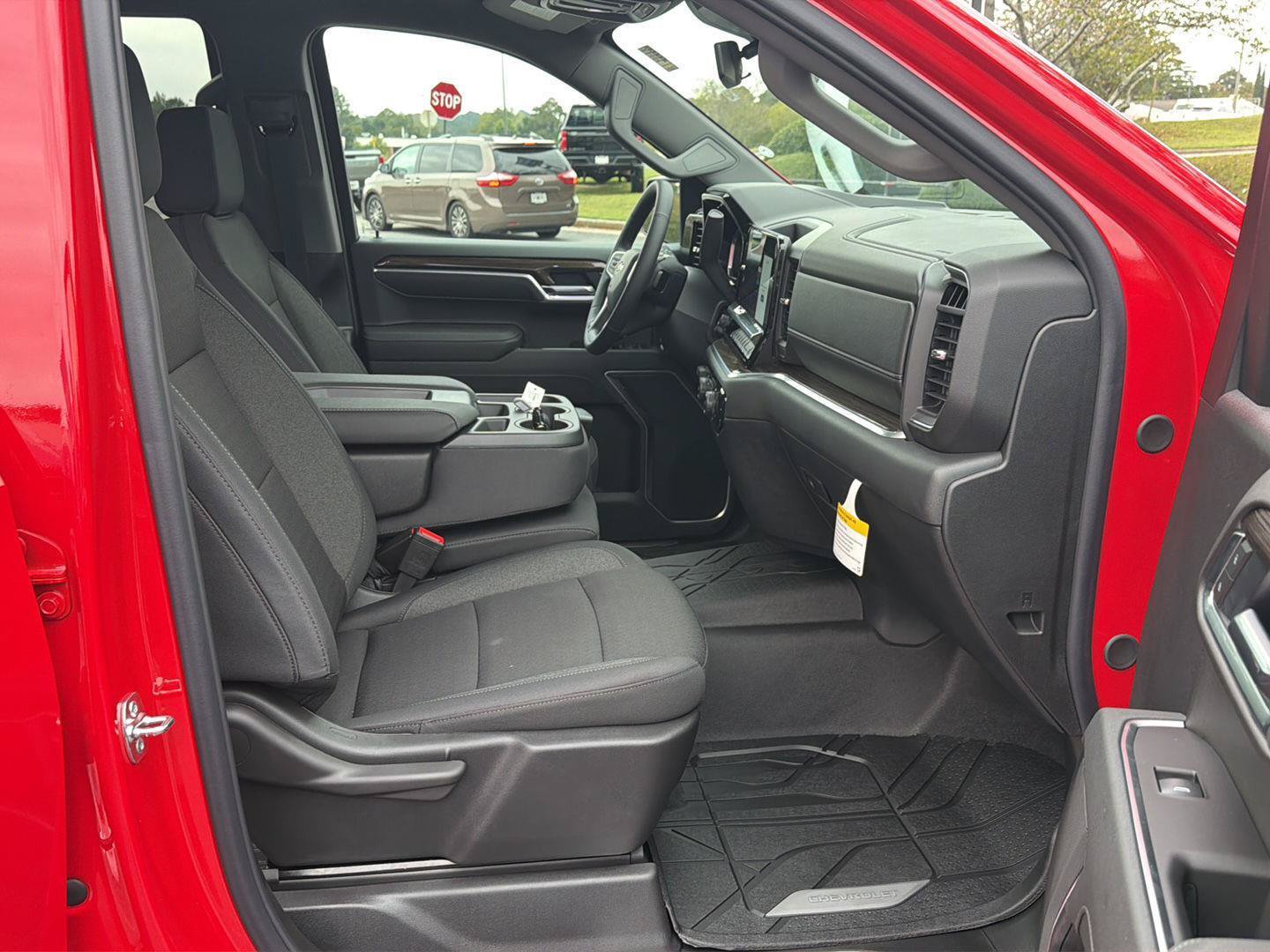 New 2026 Chevrolet Silverado 1500 LT AWD/4WD image 13
