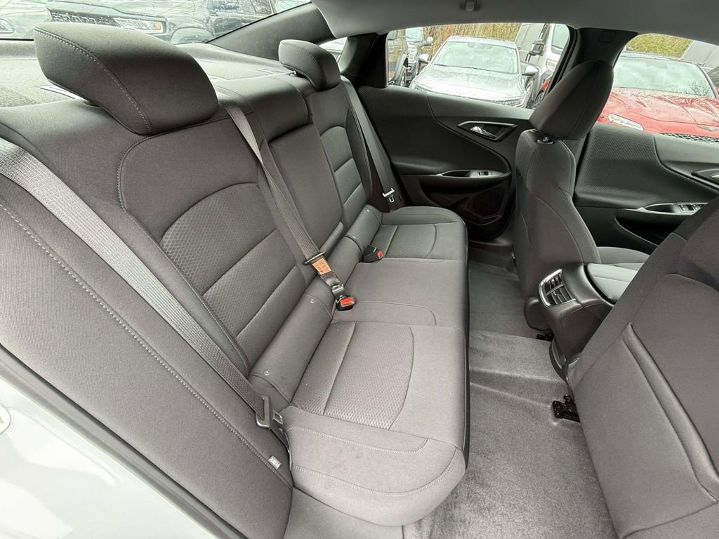Used 2023 Chevrolet Malibu LT image 10