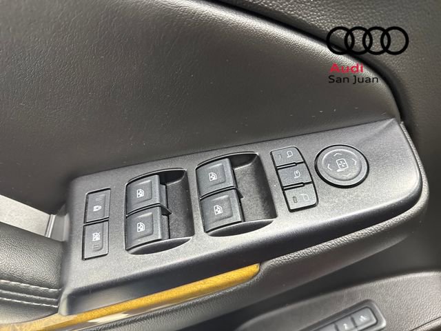 Used 2017 GMC Yukon Denali image 29