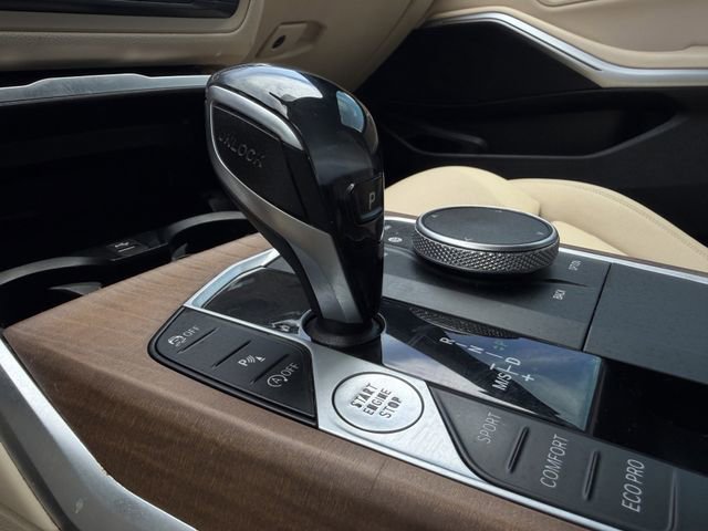 Used 2020 BMW 330i Sedan w/ Convenience Package image 18