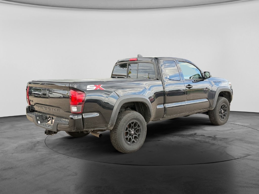 Used 2022 Toyota Tacoma SR w/ SX Package AWD/4WD image 9