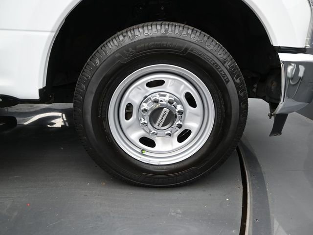 Used 2022 Ford F250 XL w/ Power Equipment Group image 13