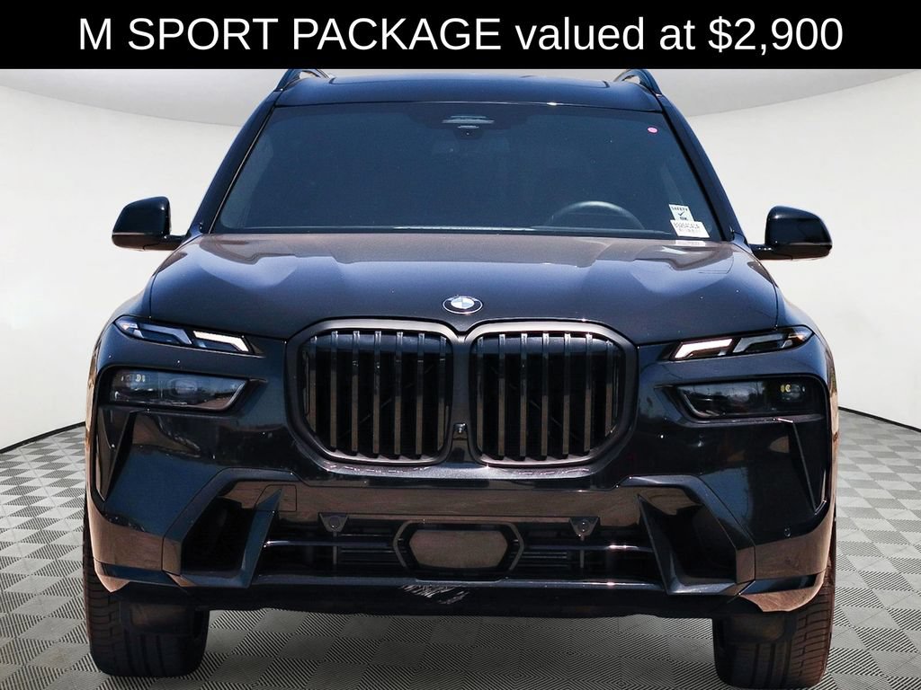 Used 2026 BMW X7 xDrive40i w/ M Sport Package AWD/4WD image 2