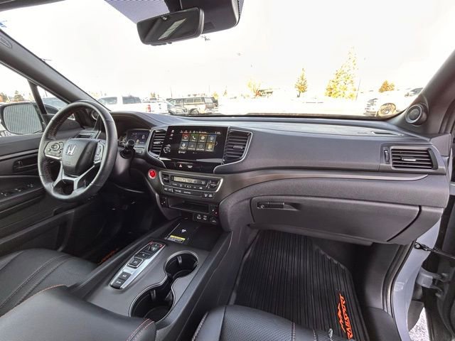 Used 2025 Honda Passport TrailSport image 34