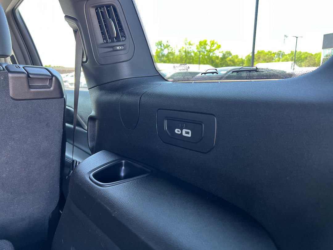 Used 2024 Jeep Grand Cherokee L Altitude AWD/4WD image 6