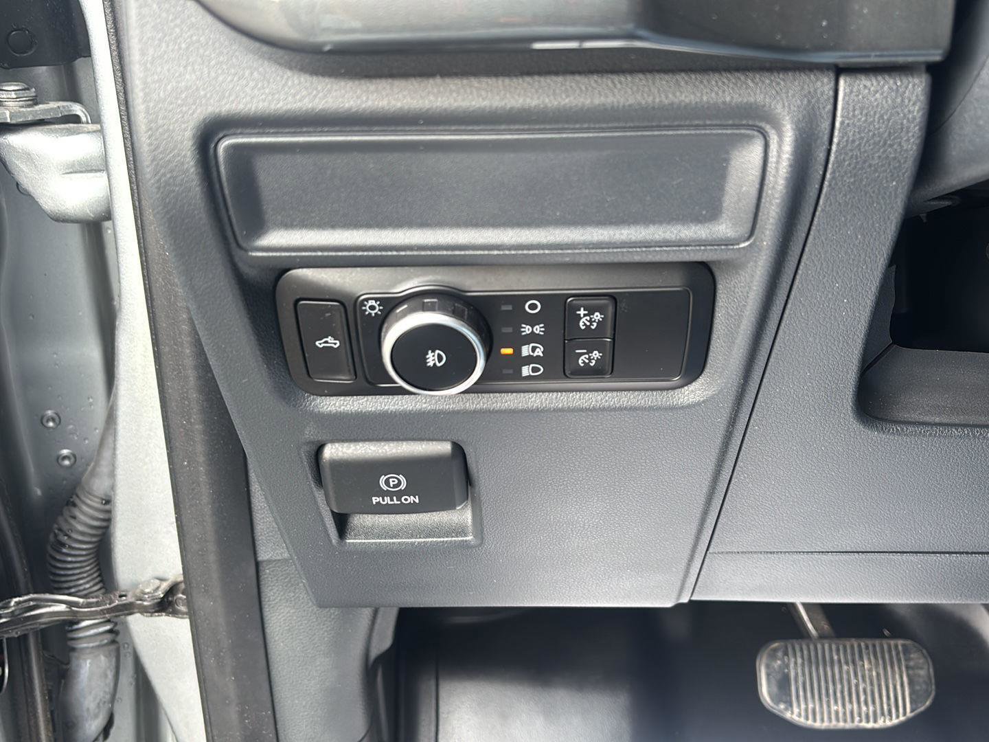 Used 2024 Ford F150 STX AWD/4WD image 12