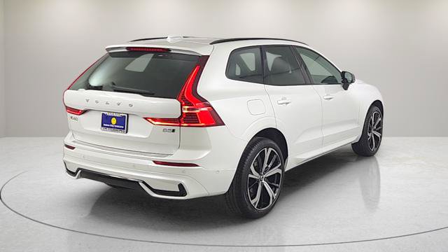Certified 2025 Volvo XC60 B5 Ultra w/ Protection Package Premier AWD/4WD image 7