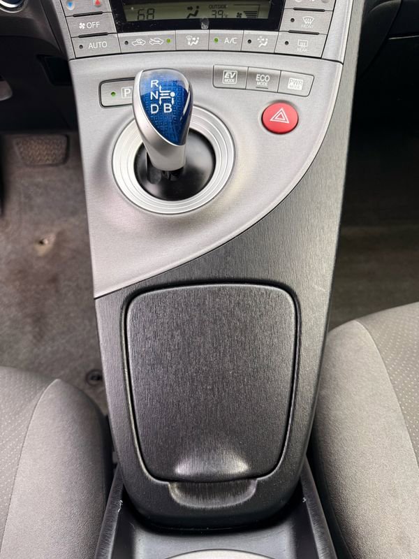 Used 2013 Toyota Prius Two image 22