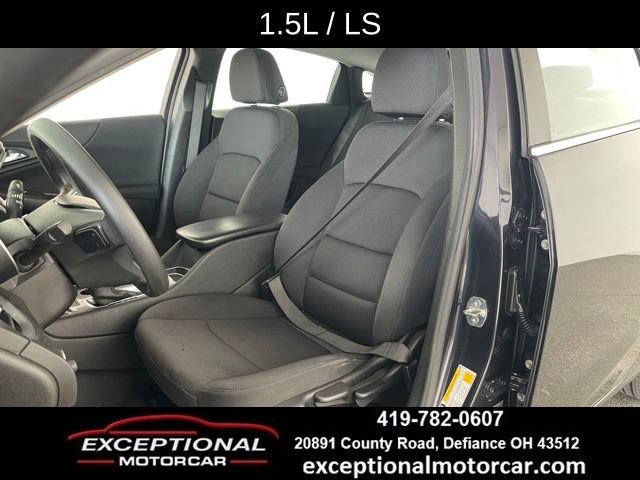 Used 2023 Chevrolet Malibu LS FWD image 33