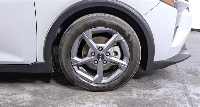 Used 2025 Kia K4 FWD image 13