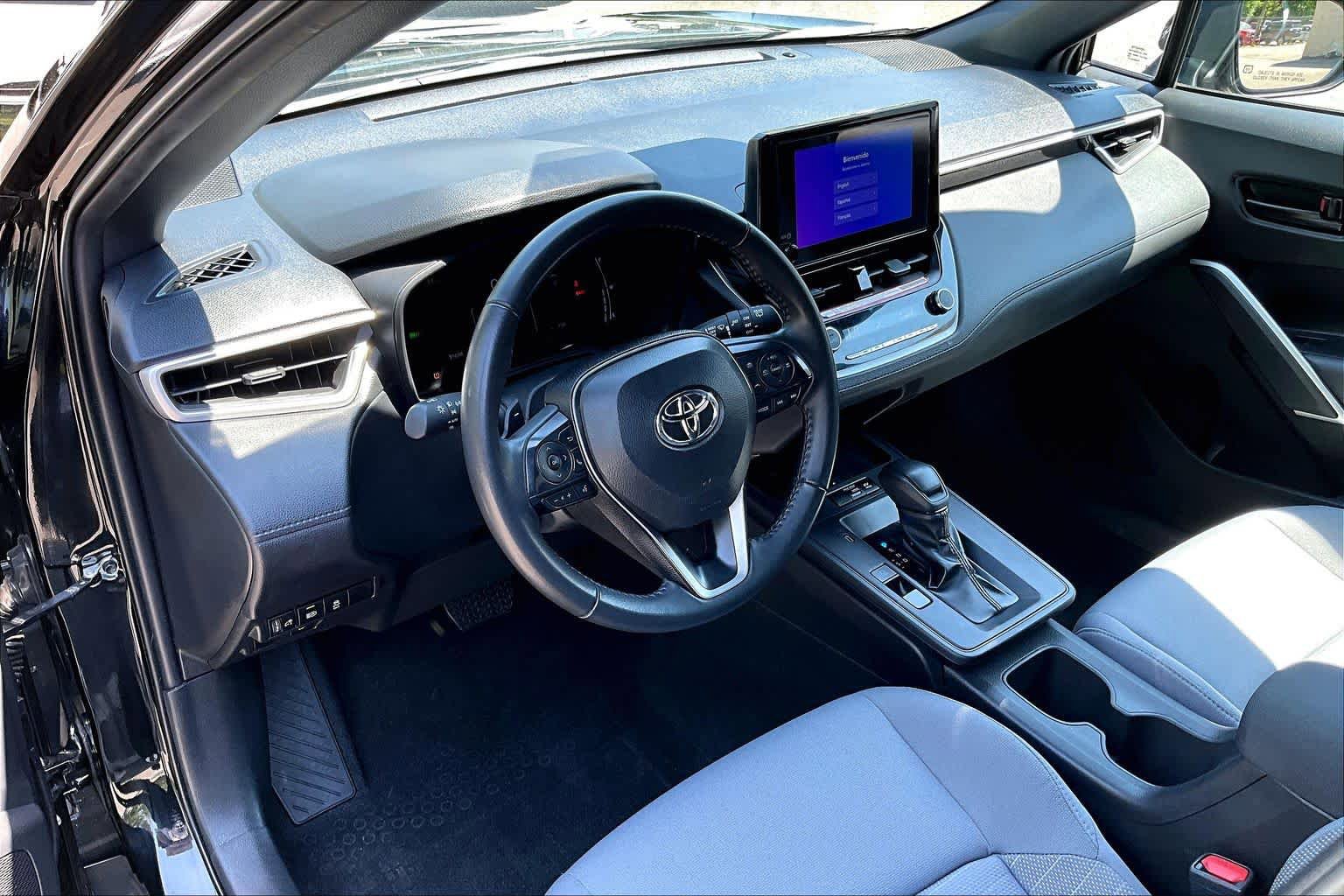 Used 2026 Toyota Corolla Cross AWD Hybrid image 17