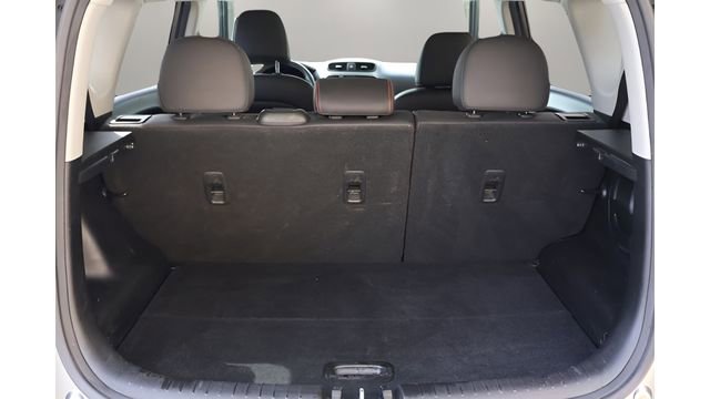 Used 2018 Kia Soul ! FWD image 14