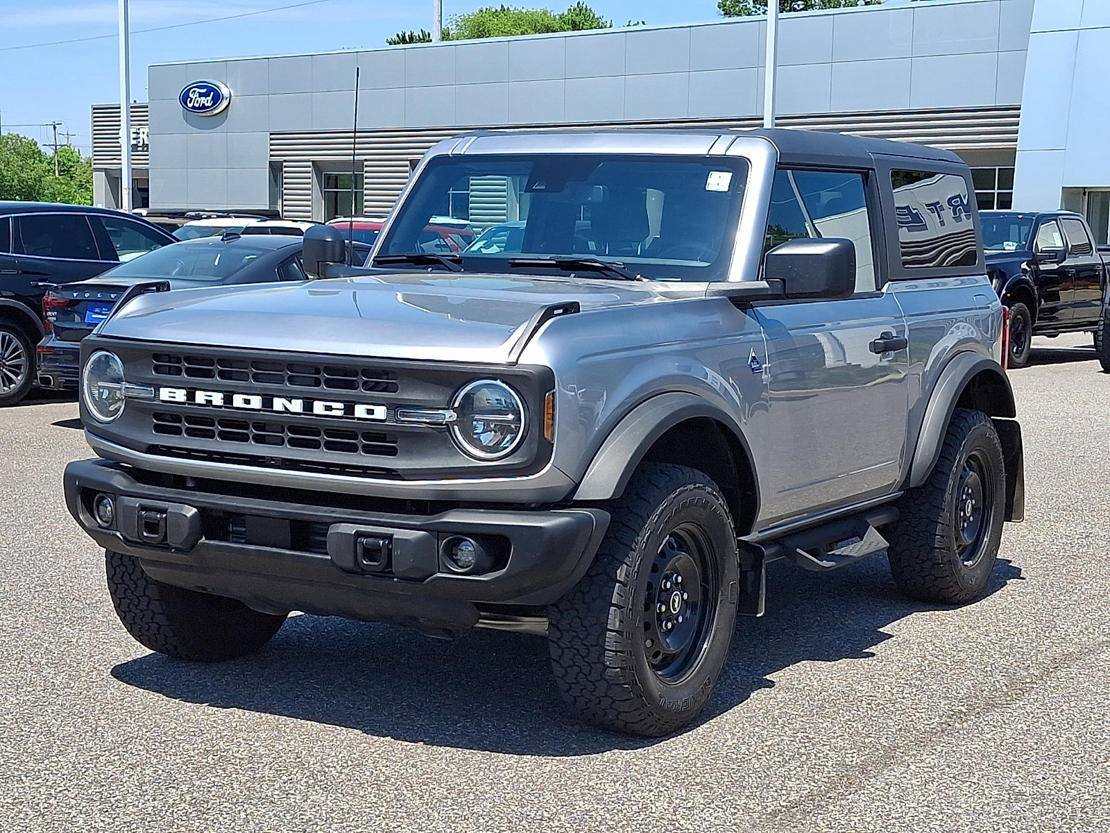 Certified 2023 Ford Bronco Black Diamond AWD/4WD image 4