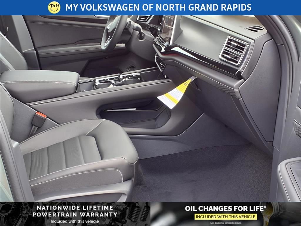 New 2026 Volkswagen Atlas Cross Sport SEL R-Line image 22