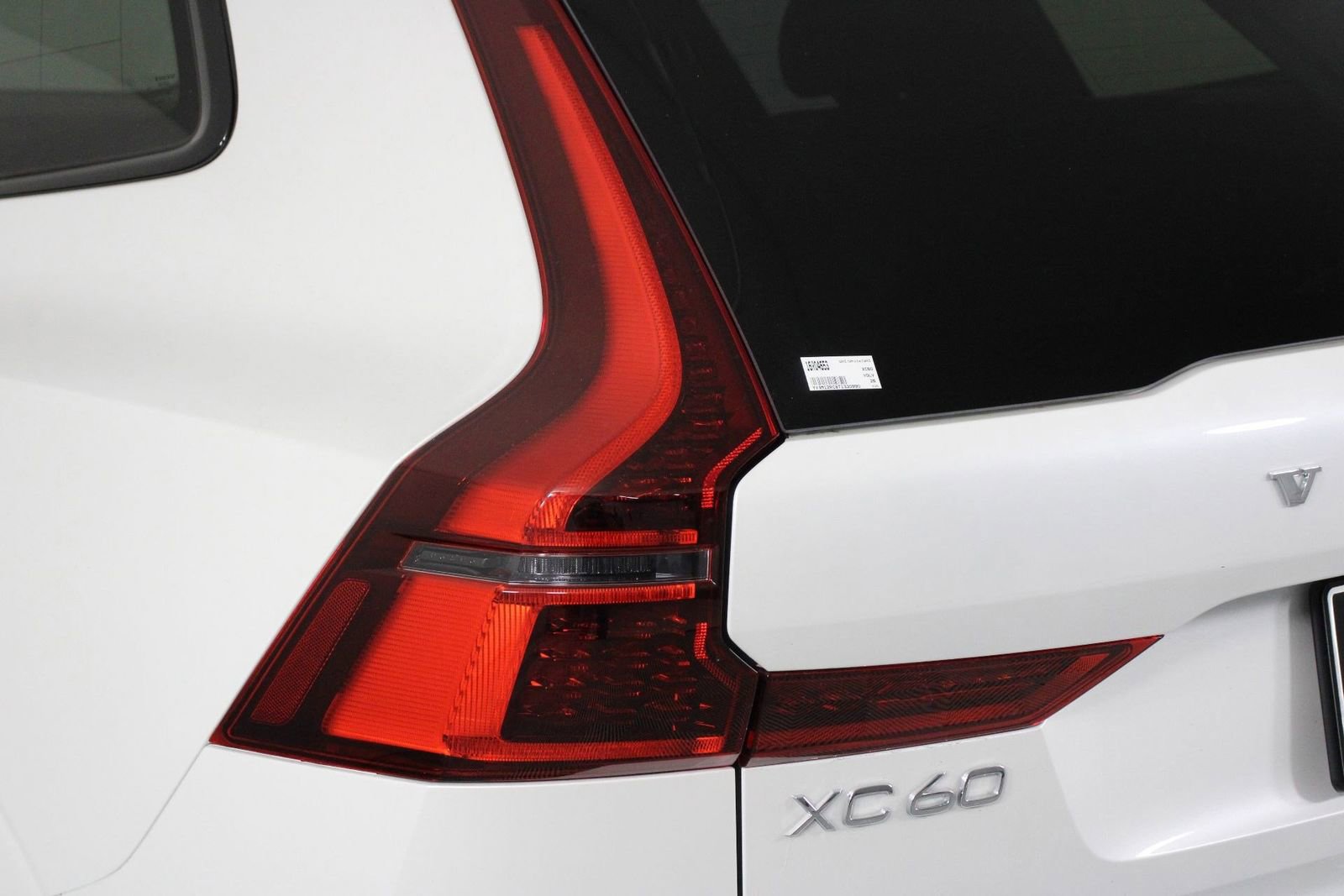 Certified 2026 Volvo XC60 B5 Plus AWD/4WD image 18