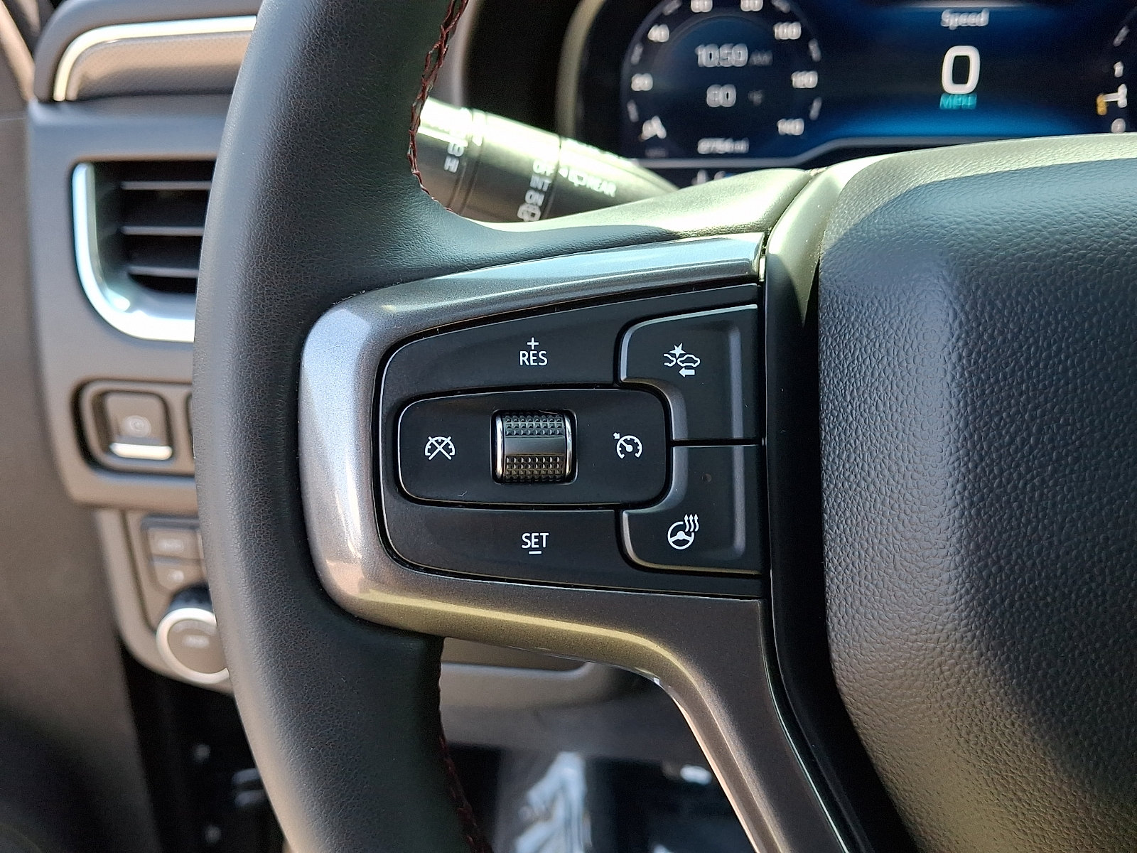 Used 2023 Chevrolet Suburban RST w/ Luxury Package AWD/4WD image 24