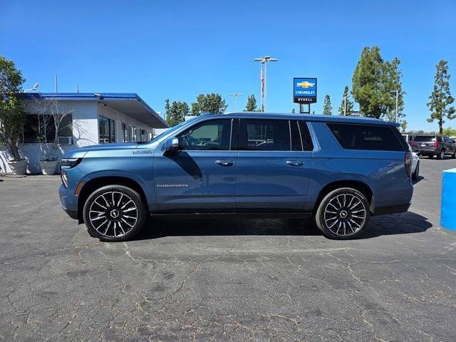 Certified 2025 Chevrolet Suburban High Country image 4