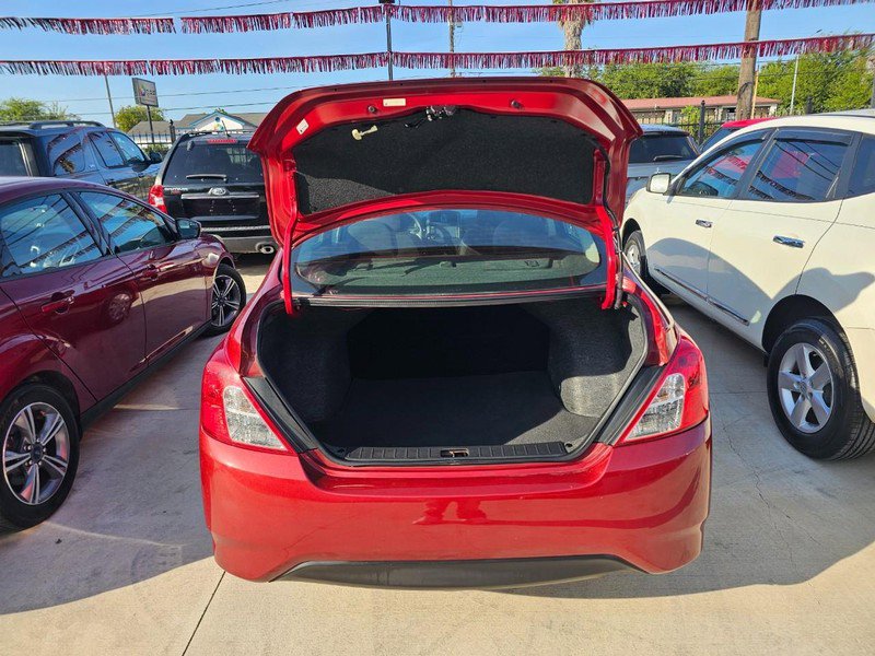 Used 2019 Nissan Versa S Plus image 5