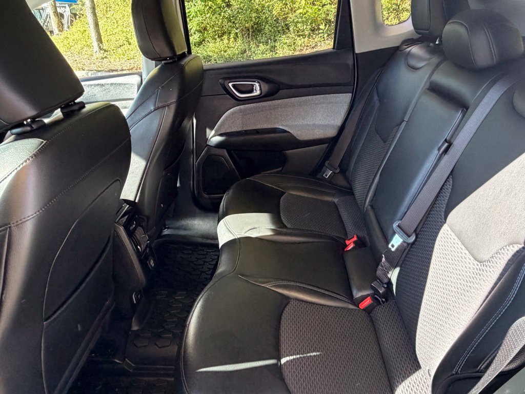 Used 2022 Jeep Compass Latitude AWD/4WD image 25