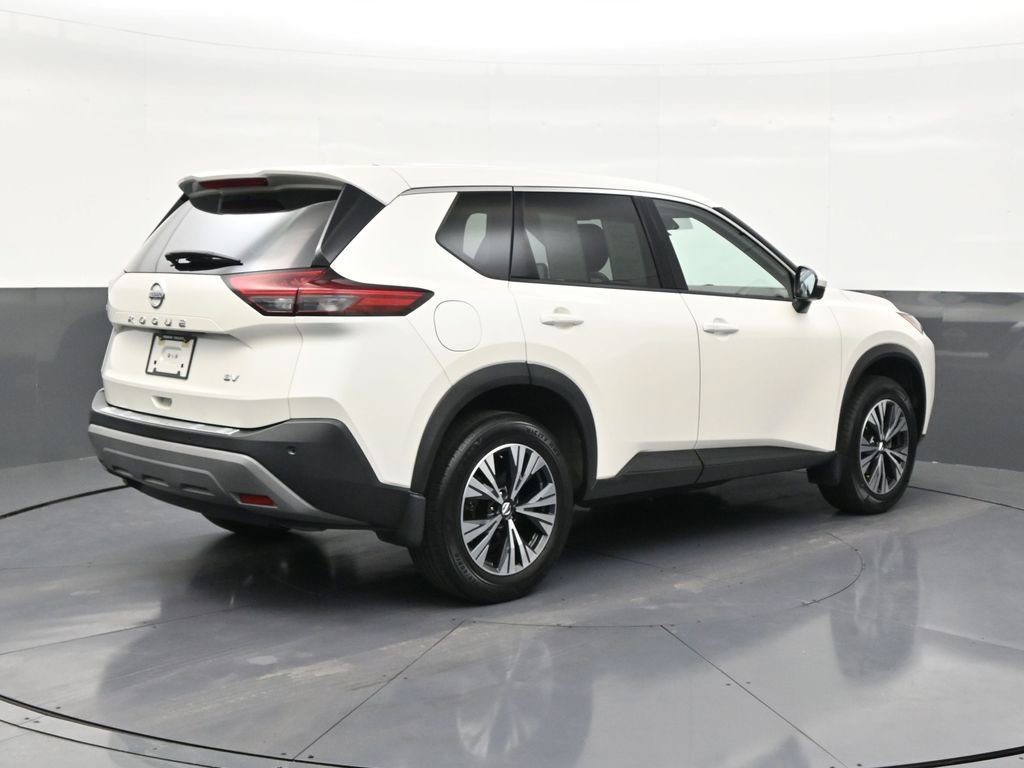 Used 2021 Nissan Rogue SV image 5