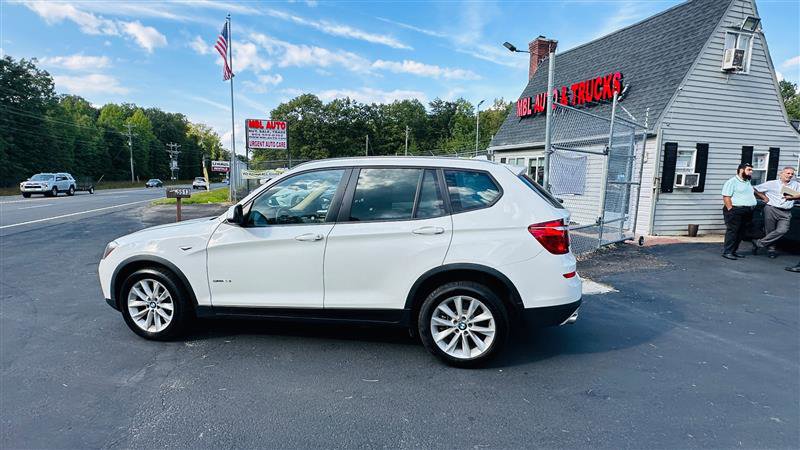 Used 2017 BMW X3 sDrive28i image 3