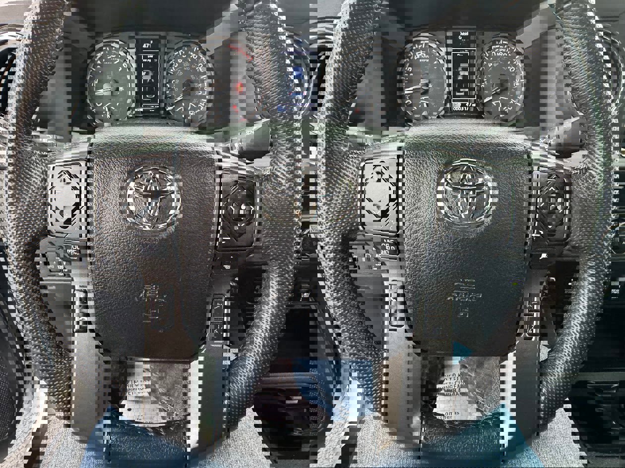 Used 2021 Toyota Tacoma TRD Off-Road w/ Technology Package image 13