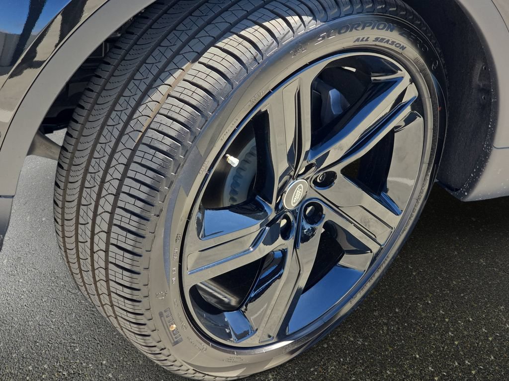New 2026 Land Rover Discovery S AWD/4WD image 35