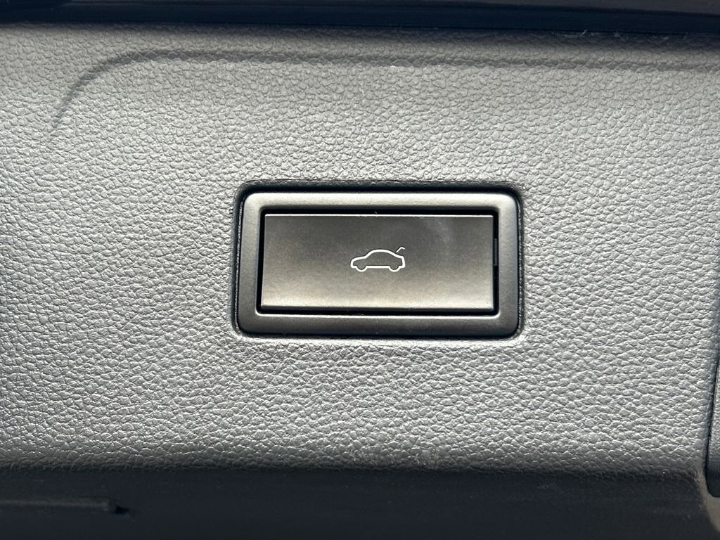 Used 2021 Volkswagen Atlas SEL image 38