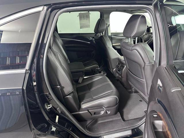 Used 2017 Acura MDX w/ Advance Package AWD/4WD image 12