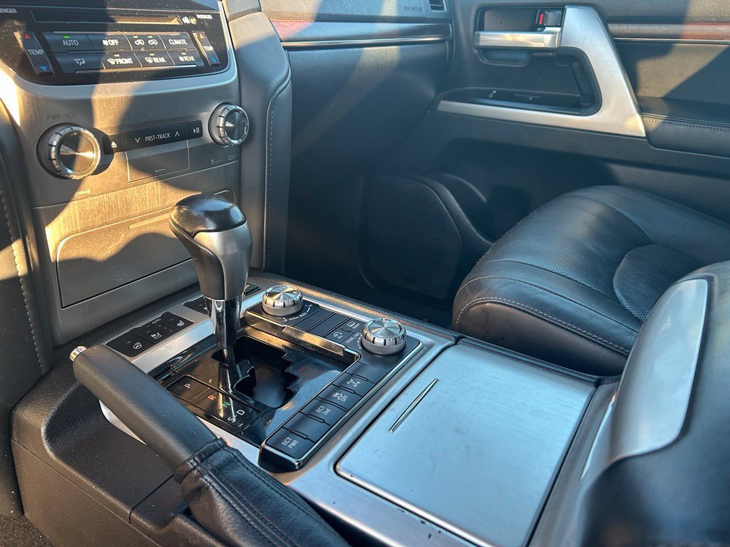 Used 2019 Toyota Land Cruiser AWD/4WD image 24