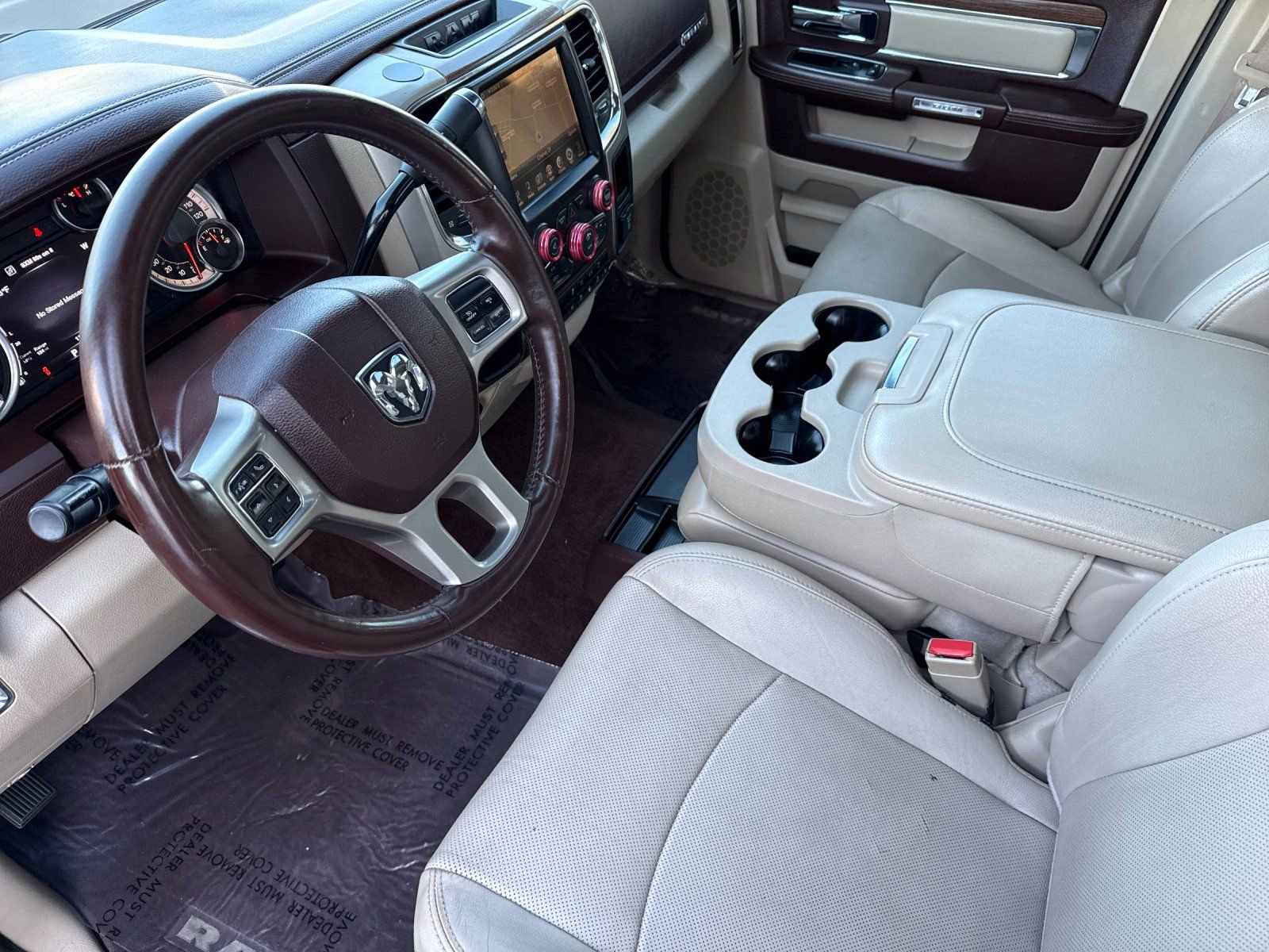 Used 2014 RAM 3500 Laramie w/ Cold Weather Group image 10