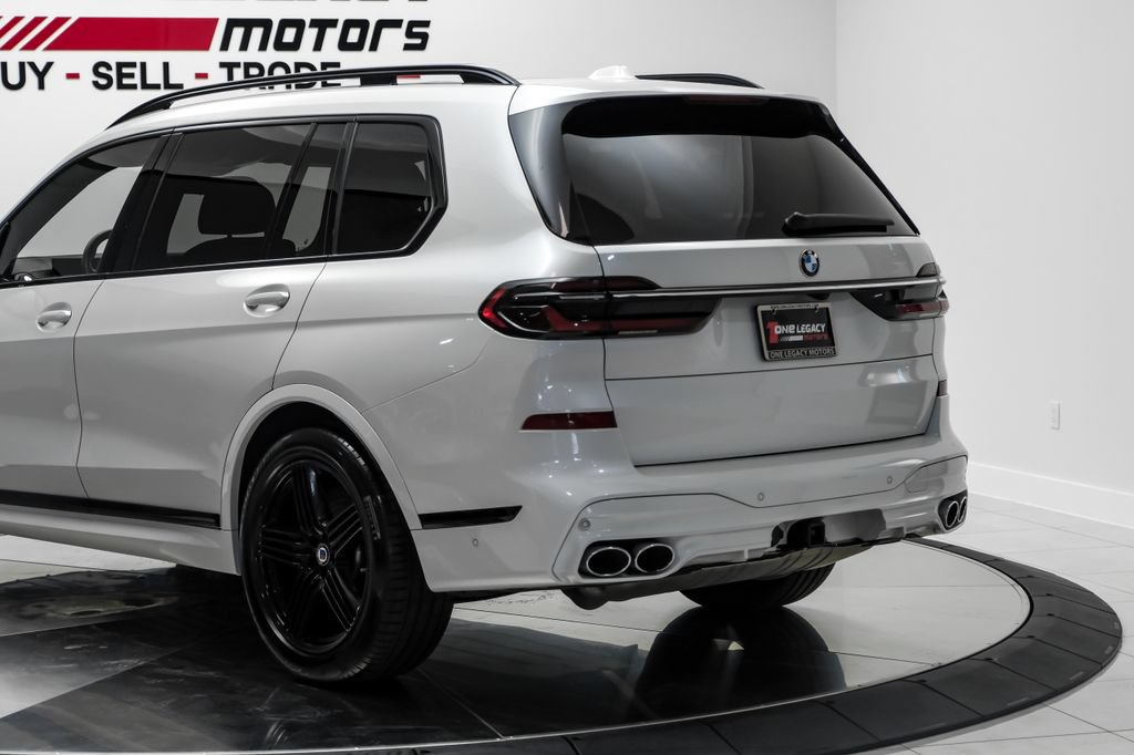 Used 2025 BMW ALPINA XB7 AWD/4WD image 16