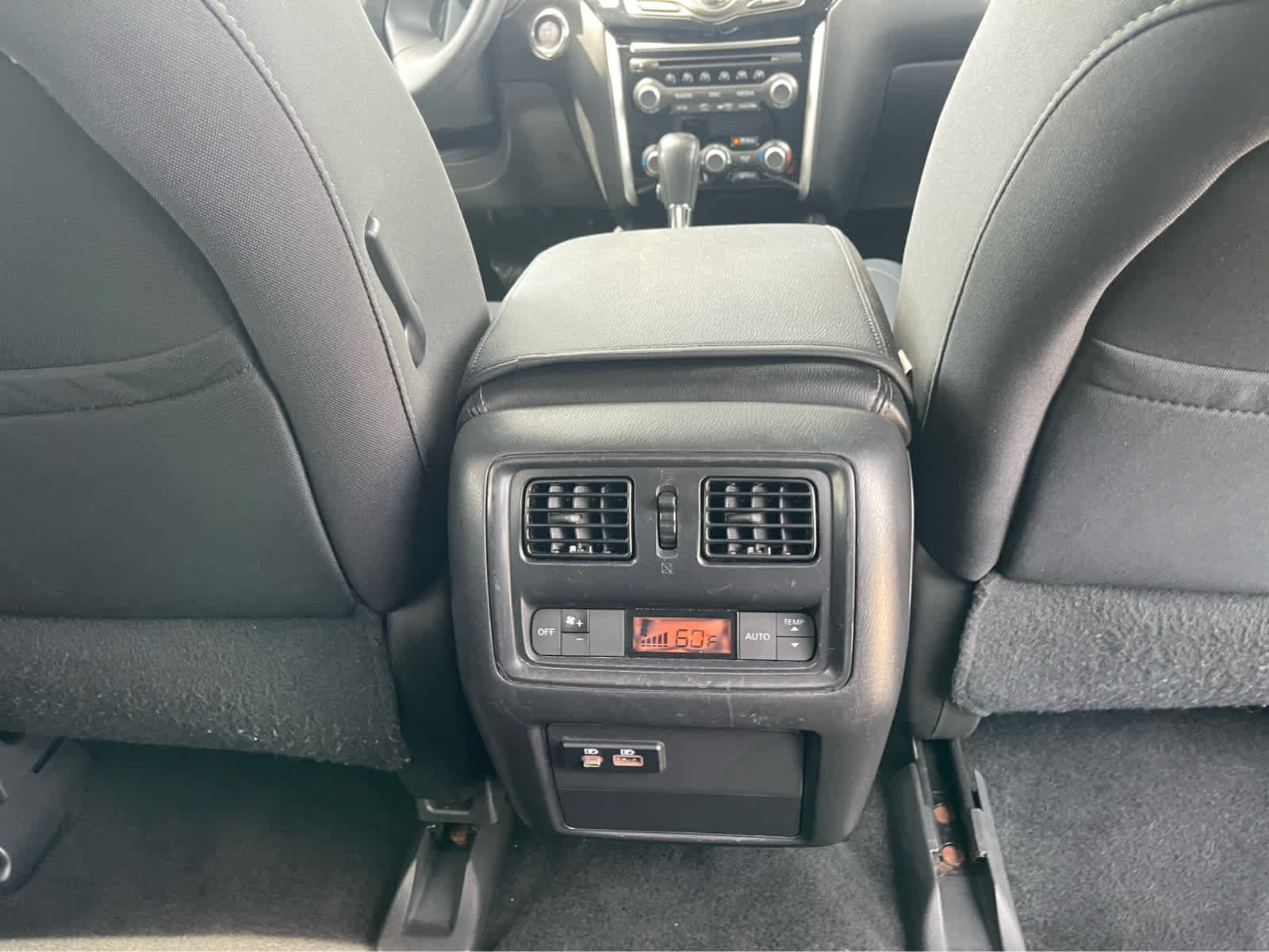 Used 2019 Nissan Pathfinder SV AWD/4WD image 26