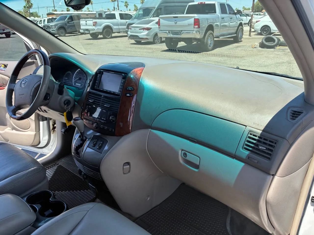 Used 2005 Toyota Sienna XLE Limited AWD/4WD image 29