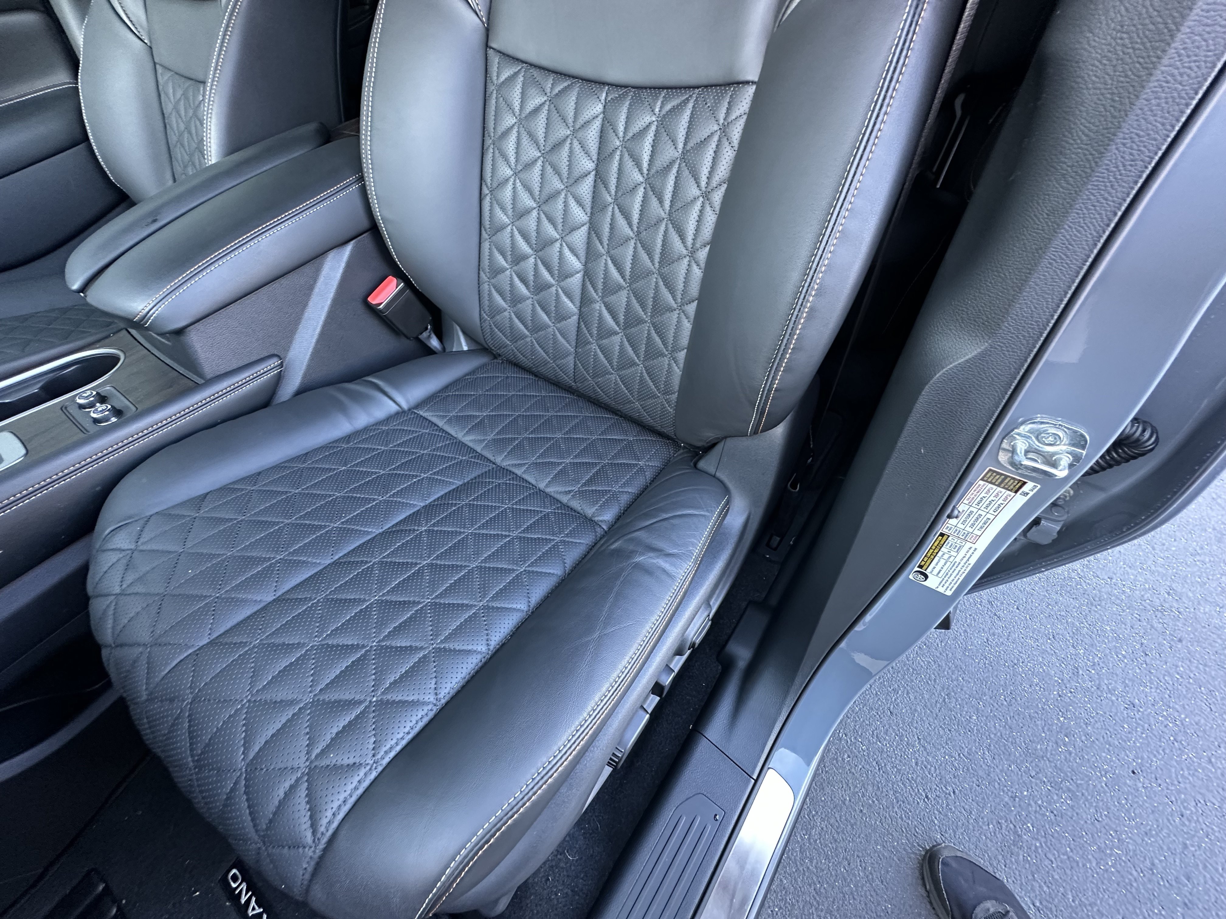 Used 2024 Nissan Murano Platinum w/ Cargo Package FWD image 17
