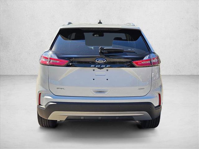 Used 2024 Ford Edge SEL w/ Convenience Package image 7