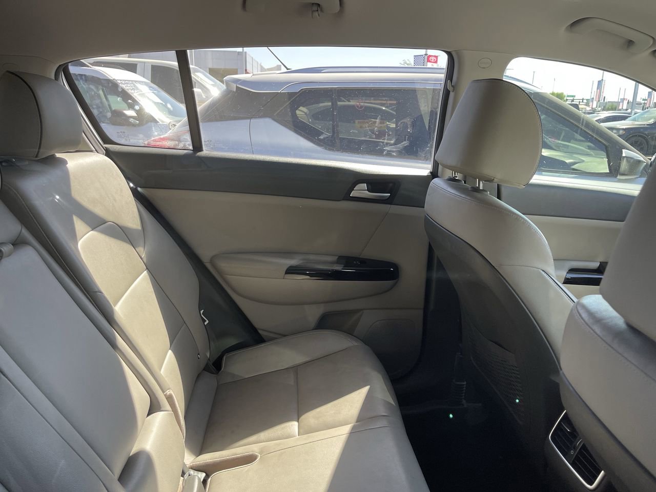 Used 2018 Kia Sportage EX image 8