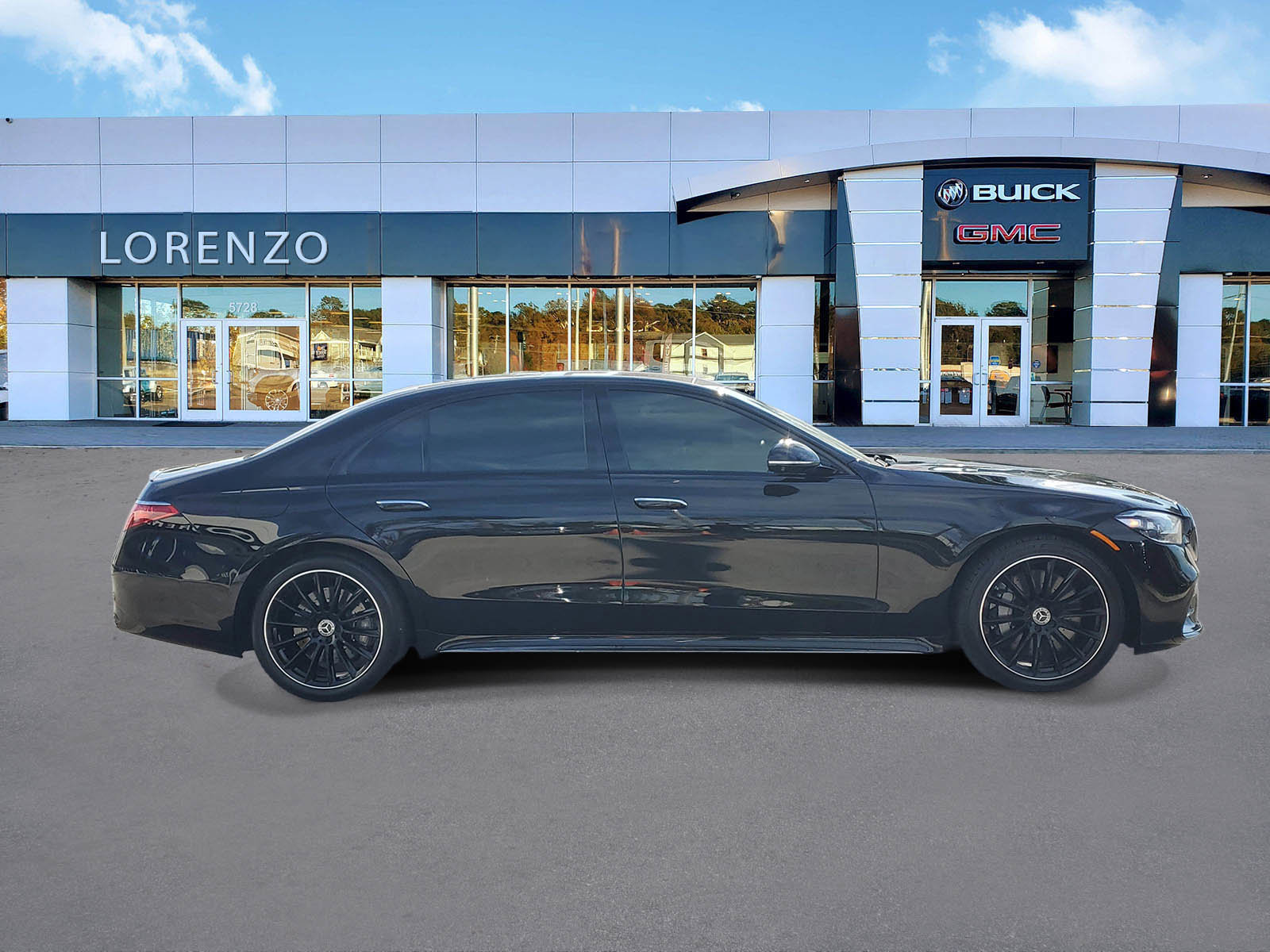 Used 2023 Mercedes-Benz S 500 4MATIC image 4