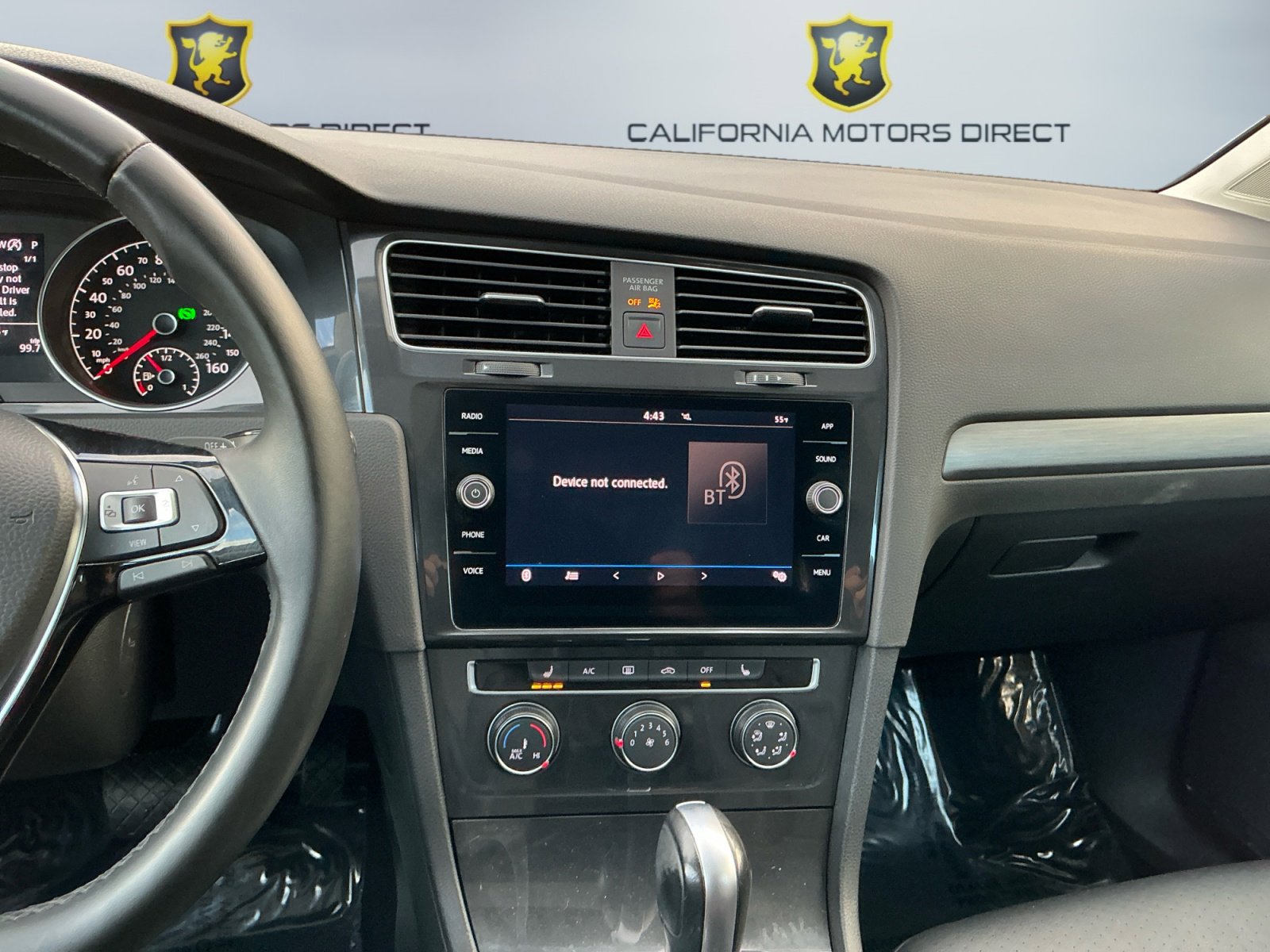 Used 2019 Volkswagen Golf SE w/ Driver Assistance Package image 13