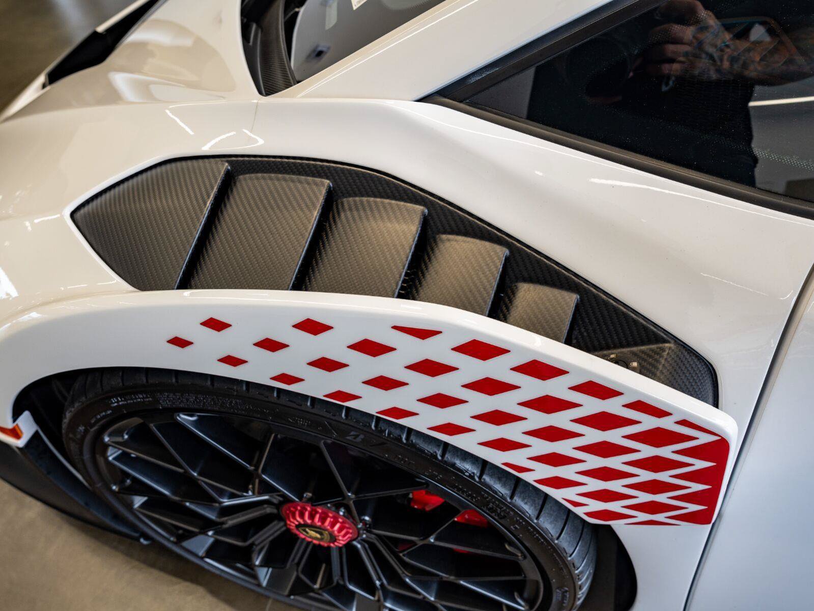 Used 2022 Lamborghini Huracan STO RWD image 22
